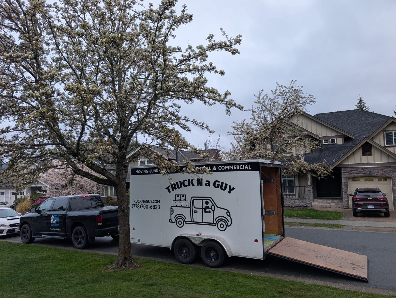 TrucknaGuy crew in action